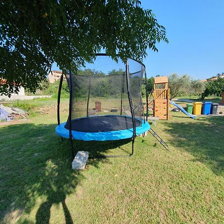 לופאר Apartments And Room Ljubica מראה חיצוני תמונה